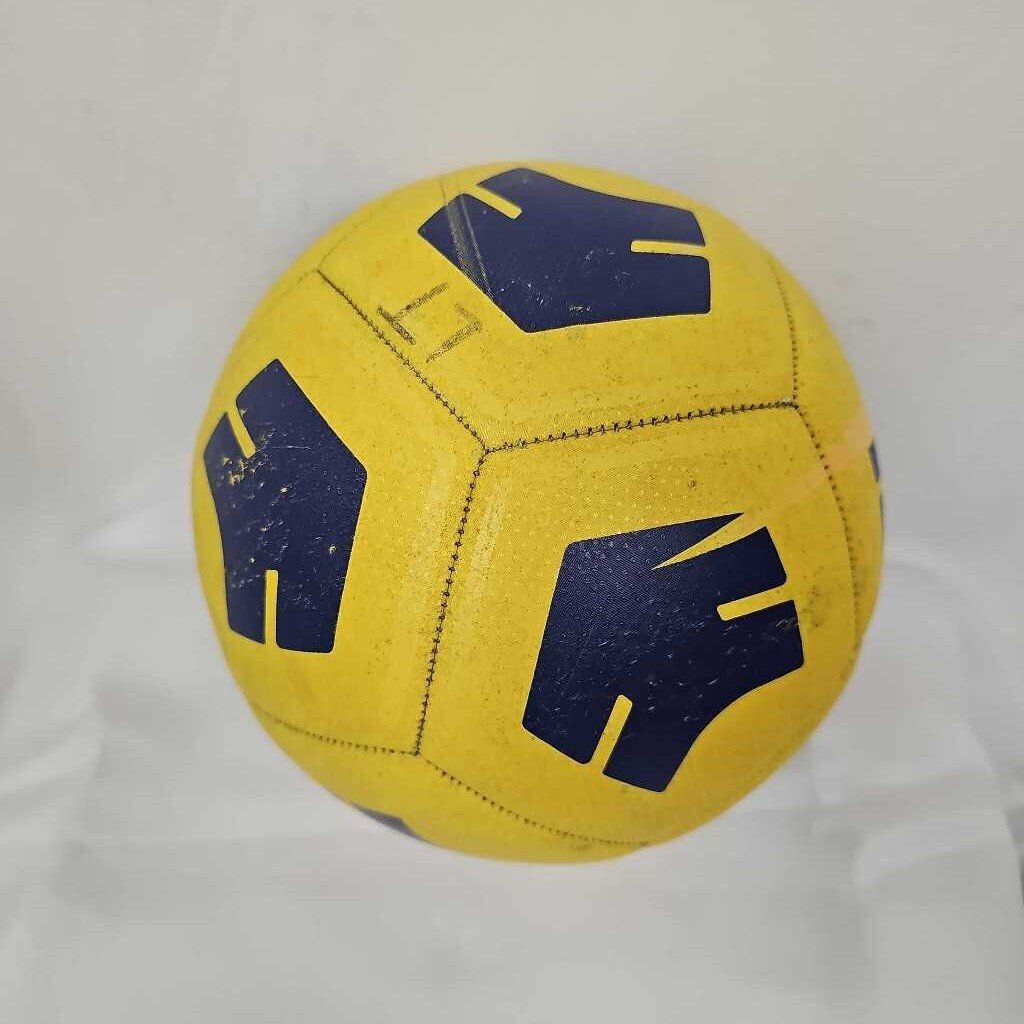 Nike Park Team Soccer Ball - Size 3