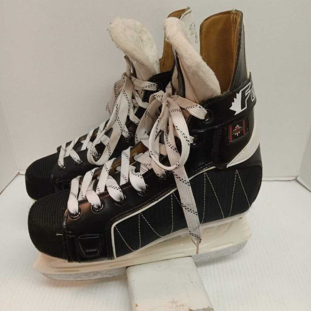 Ferland F25 Hockey Skates Black/White Size 5.5 Preowned