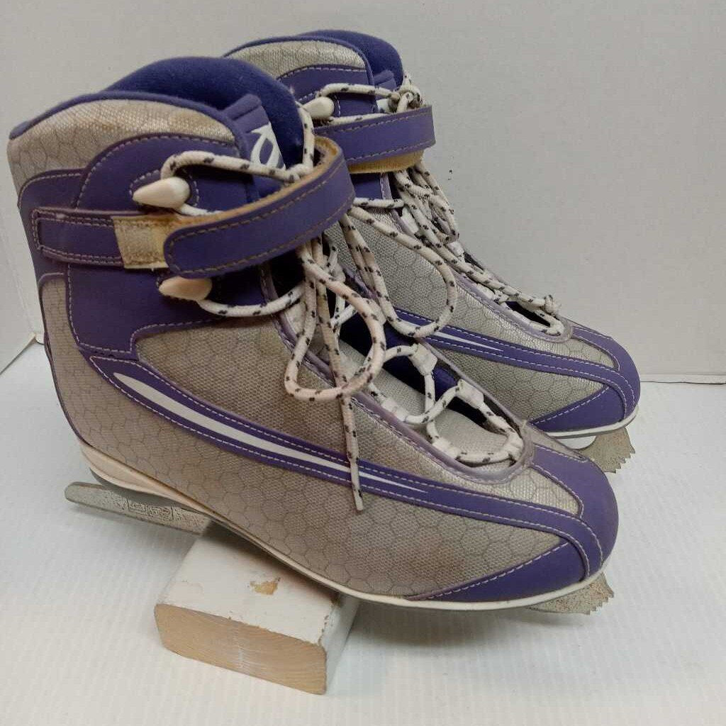 DBX Acceleration Womens Figure Skates Grey/Purple Size 7 Preowned