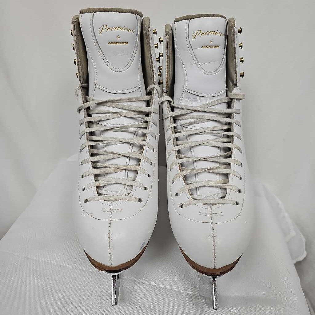 Jackson Ultima Premiere 2500 Figure Skates with Aspire Baldes- Size 7 C