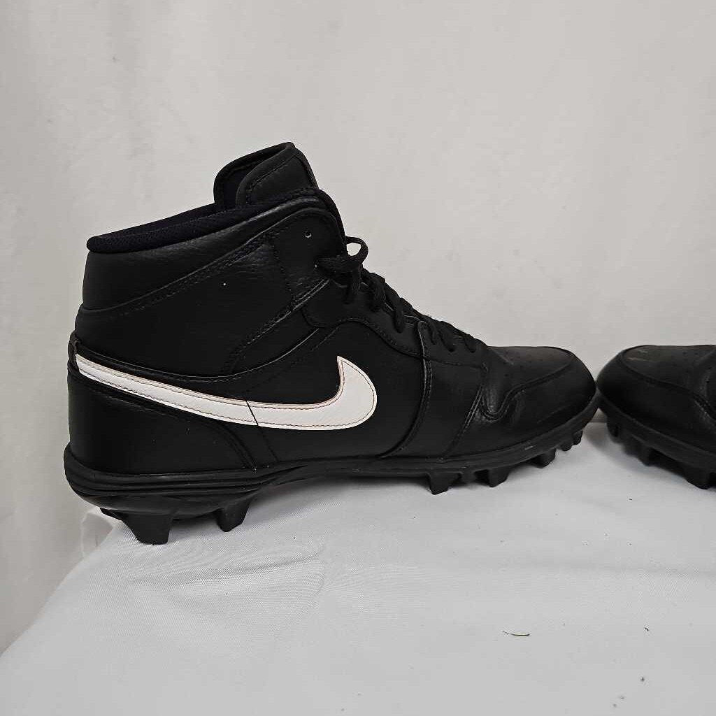 Nike Air Jordan 1 Retro Men's Football Cleats | Black/White/Black | Size 13 | Used
