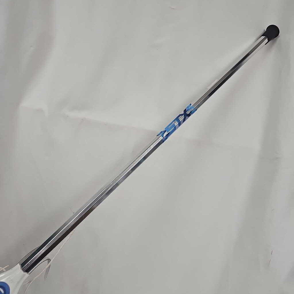 STX ATK w/ AL6000 Complete Women's Lacrosse Stick | White/Blue