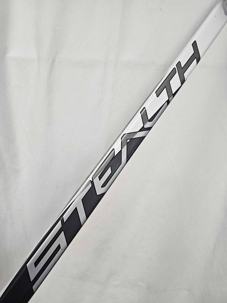 Easton Stealth C7.5 Intermediate Hockey Stick - Left Hand