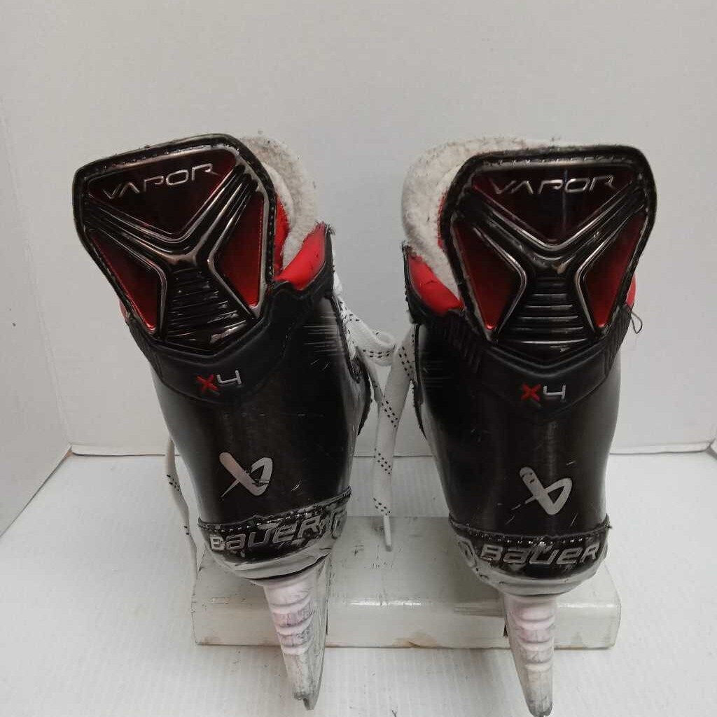 Bauer Vapor X4 Hockey Skates Black/Red Size 4 In Fair Condition Preowned