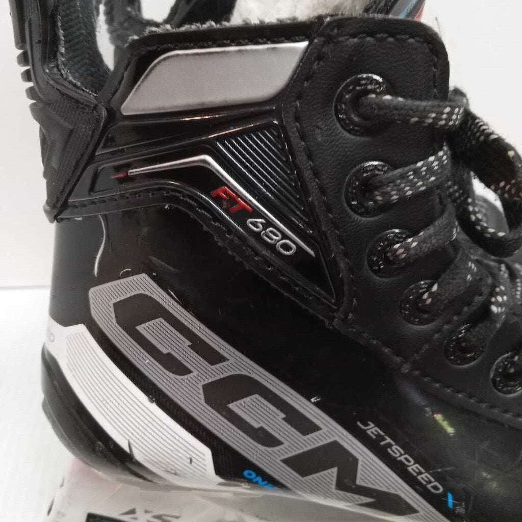 CCM Jetspeed FT 680 Hockey Skates Black Size 4 Preowned