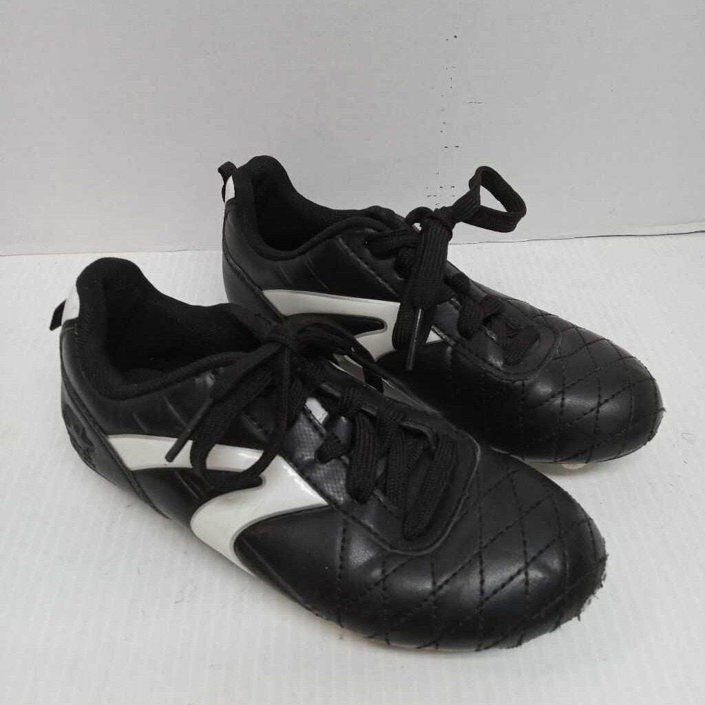 Starter Soccer Cleats Black/White Size 3 Preowned