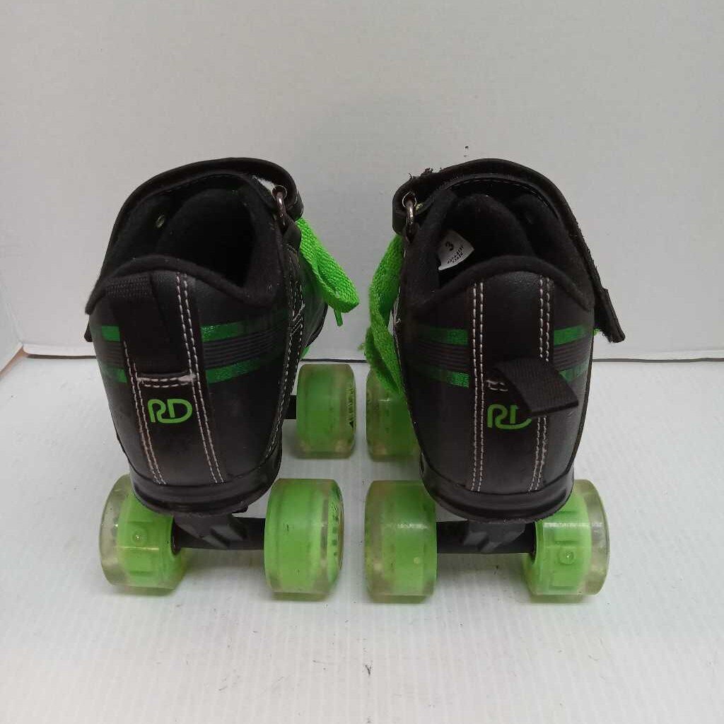 Roller Derby Roller Skates Black/Green Size 3 Preowned