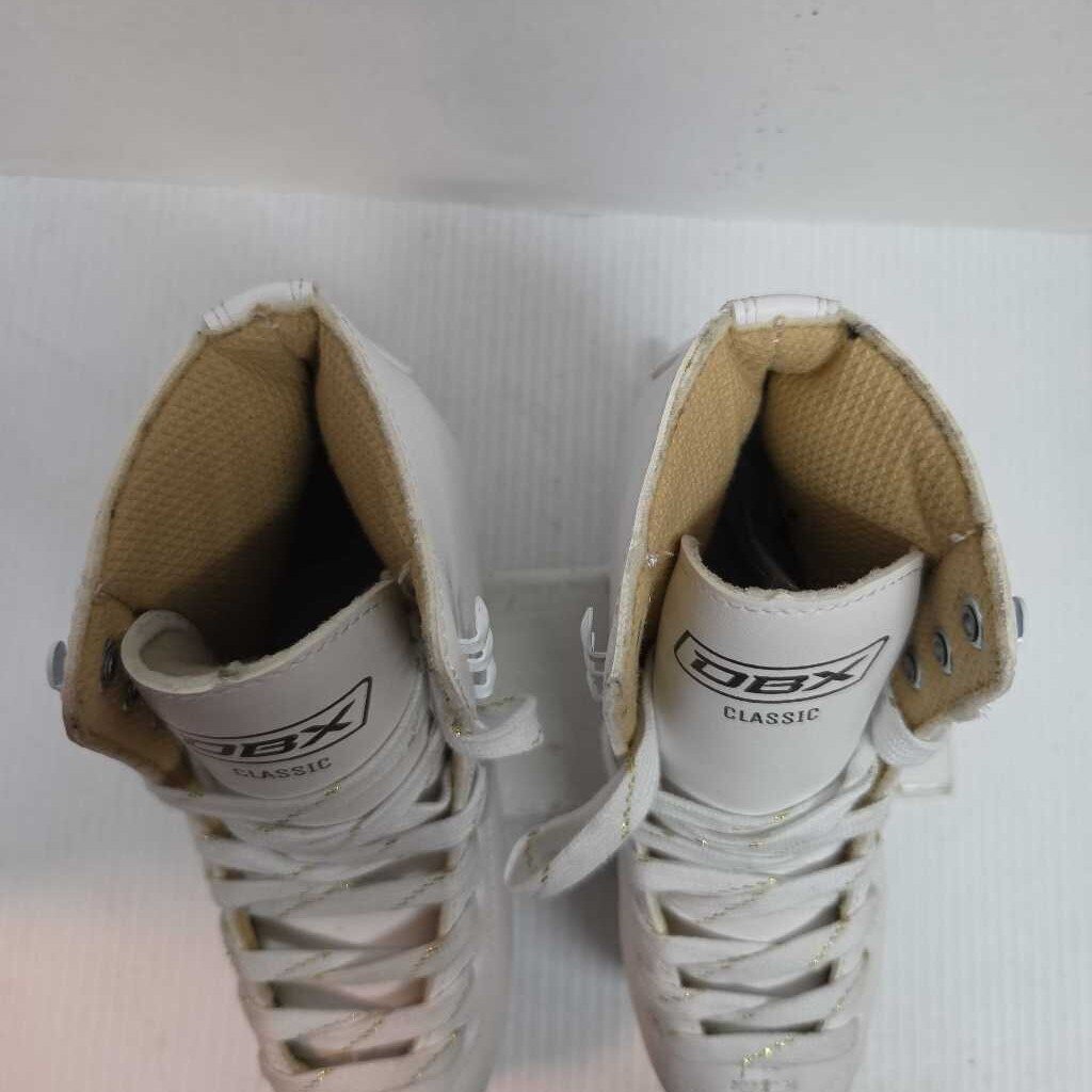 DBX Classic Figure Skates White Size 3 Preowned