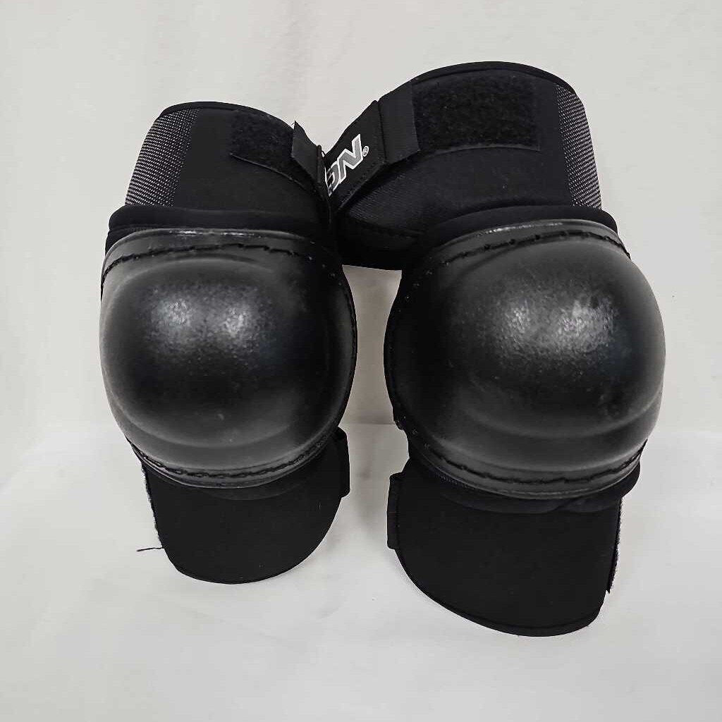 Easton Ultra Lite Junior Hockey Elbow Pads | Large | Preowned