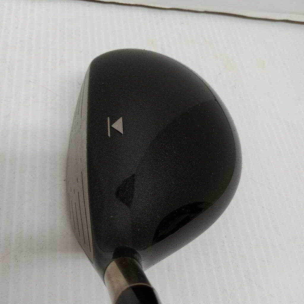 Titleist 905T Pro-Titanium Driver 9.5* Mens Right Hand With Stiff FlexFujikura Graph Shaft Preowned