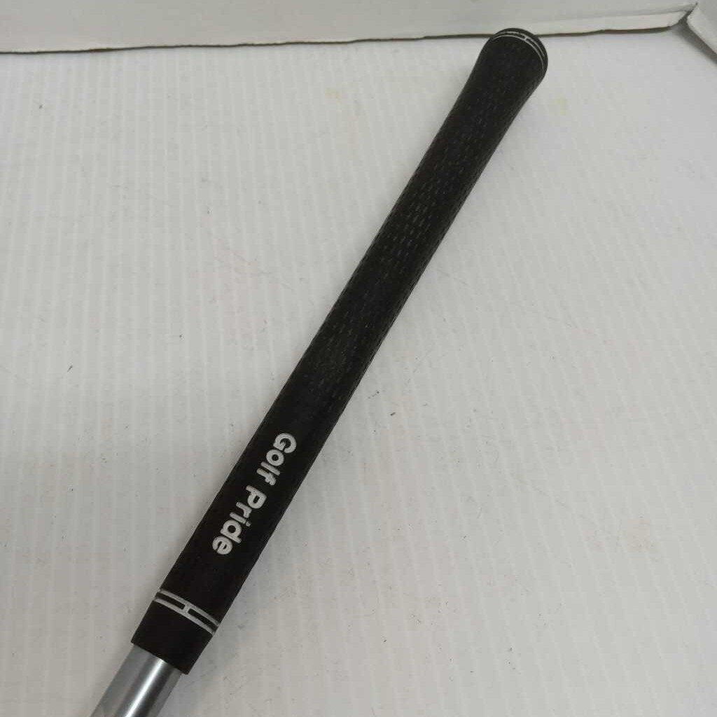 Titleist 905T Pro-Titanium Driver 9.5* Mens Right Hand With Stiff FlexFujikura Graph Shaft Preowned