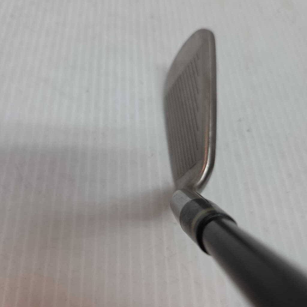 Cobra Gravity Back Optimum 4 Iron Mens Right Hand With Reg Flex Graph Shaft Preowned