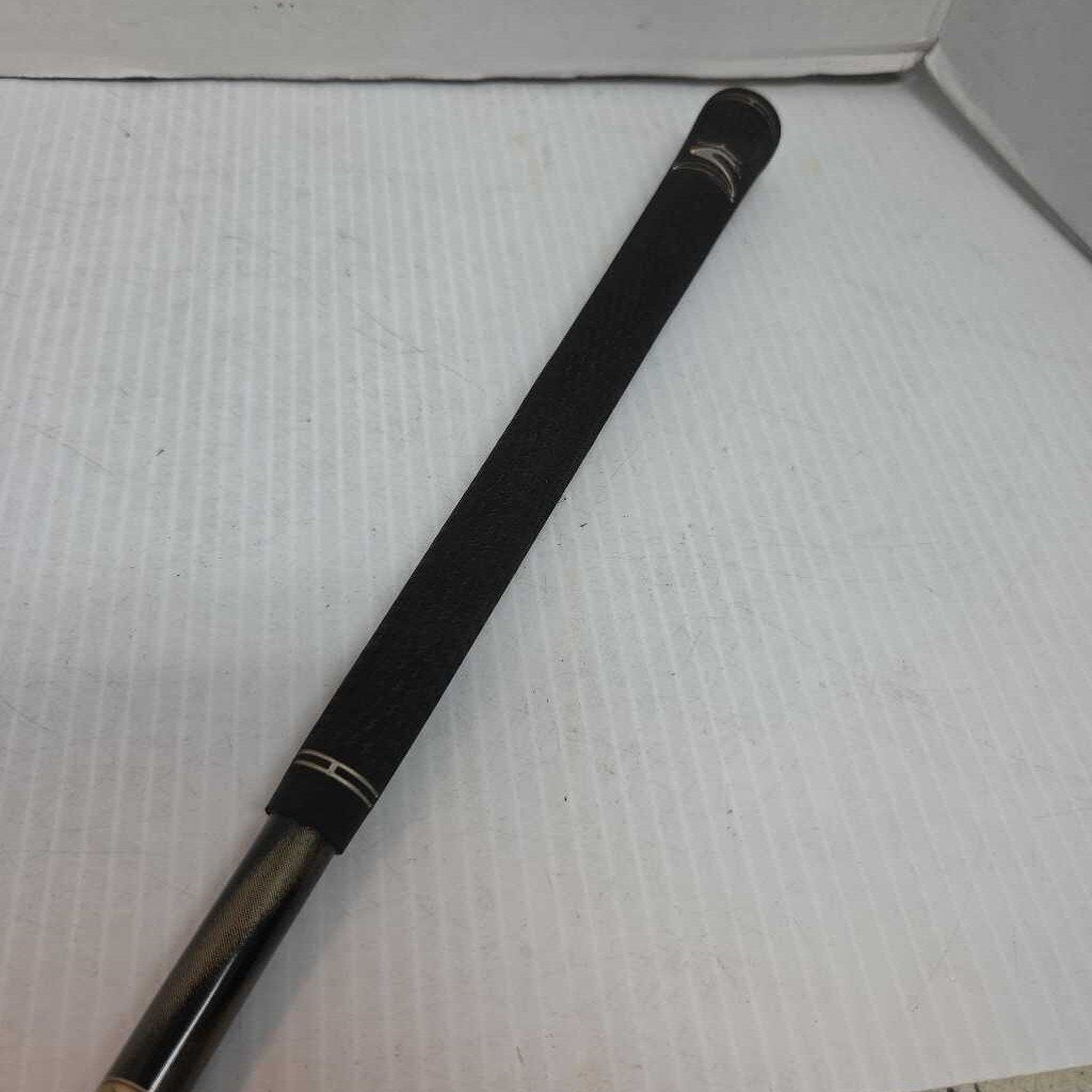 Cobra Gravity Back Optimum 4 Iron Mens Right Hand With Reg Flex Graph Shaft Preowned