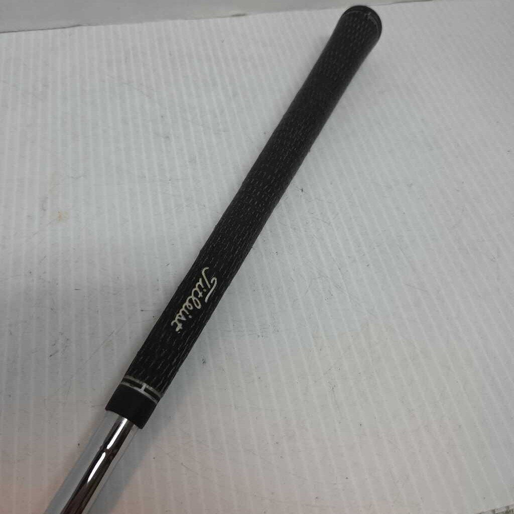 Titleist 735.CM Forged 4 Iron Mens Right Hand With TTDG S300 Stiff Steel Shaft Preowned