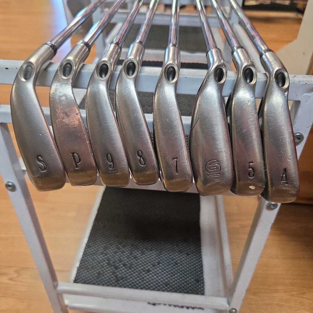 Callaway Ft Iron Set 4 - SW Mens Left Hand With Uniflex Steel Shafts (6i is Callaway Diablo Edge) Preowned