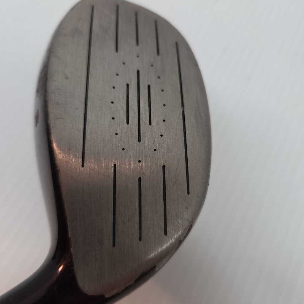 Wilson Deep Red FatShaft Hyper Ti 10.5* Driver Mens Left Hand With Reg Flex Graph Shaft Preowned