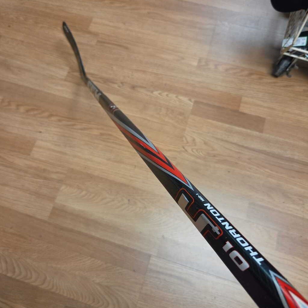 CCM U+10 Thornton 182-1 Junior Length( 53") with 85 Flex Preowned