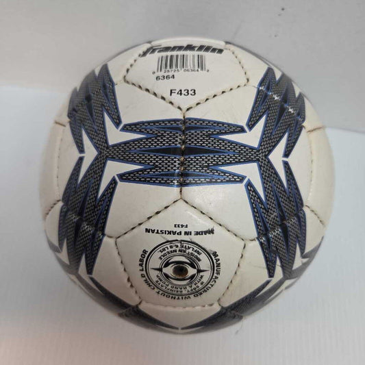Franklin Pro 3500 Europa Classic Soccer Ball White/Black Size 4 Preowned