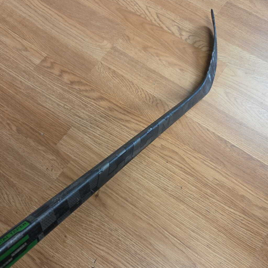 CCM Ribcore Trigger 5 Pro P88 40 Flex Right Shot Hockey Stick Preowned