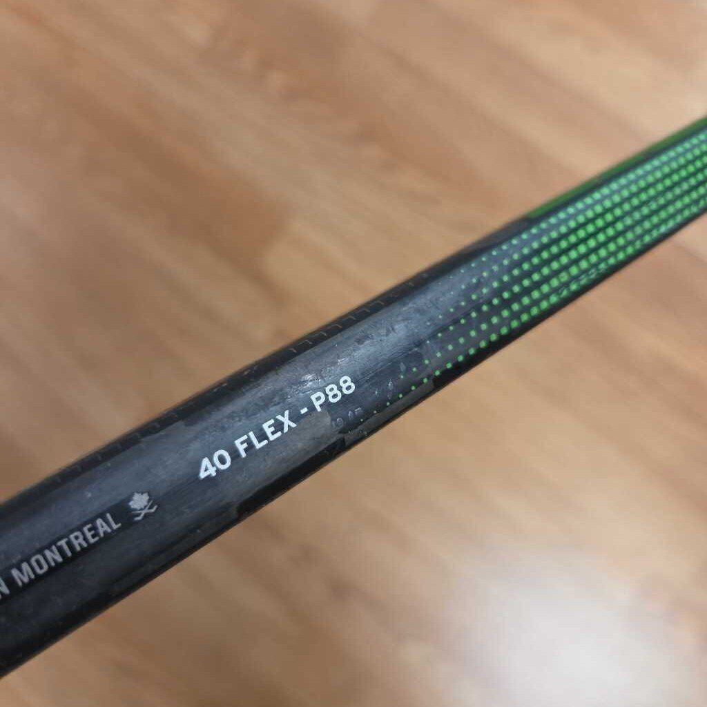 CCM Ribcore Trigger 5 Pro P88 40 Flex Right Shot Hockey Stick Preowned