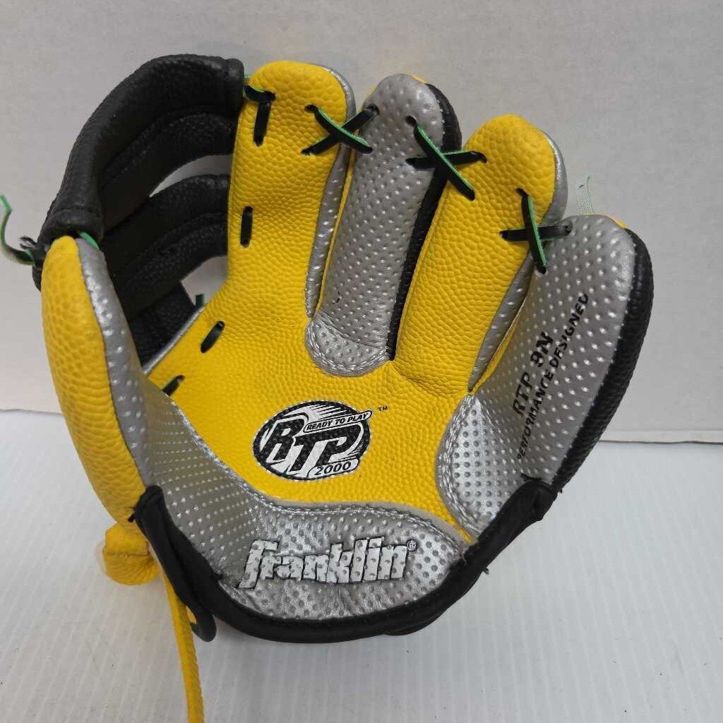 Franklin RTP 2000 T-Ball Glove Right Hand Throw Yellow/Silver/Black Size 9" Preowned