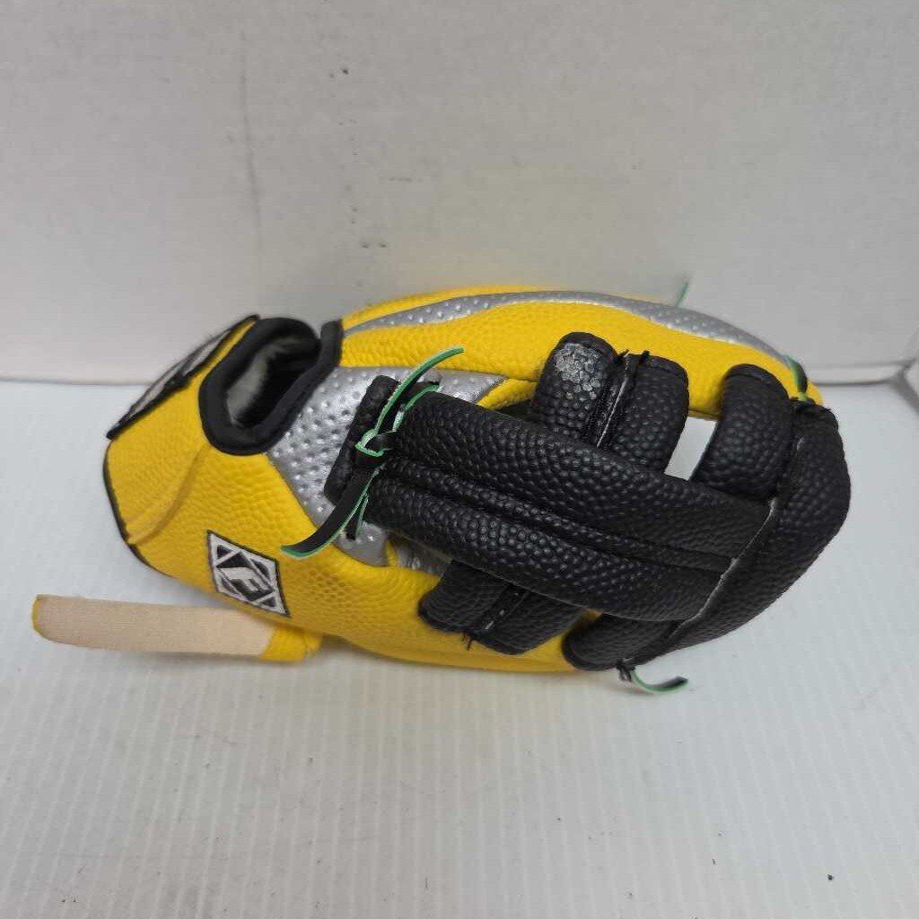 Franklin RTP 2000 T-Ball Glove Right Hand Throw Yellow/Silver/Black Size 9" Preowned