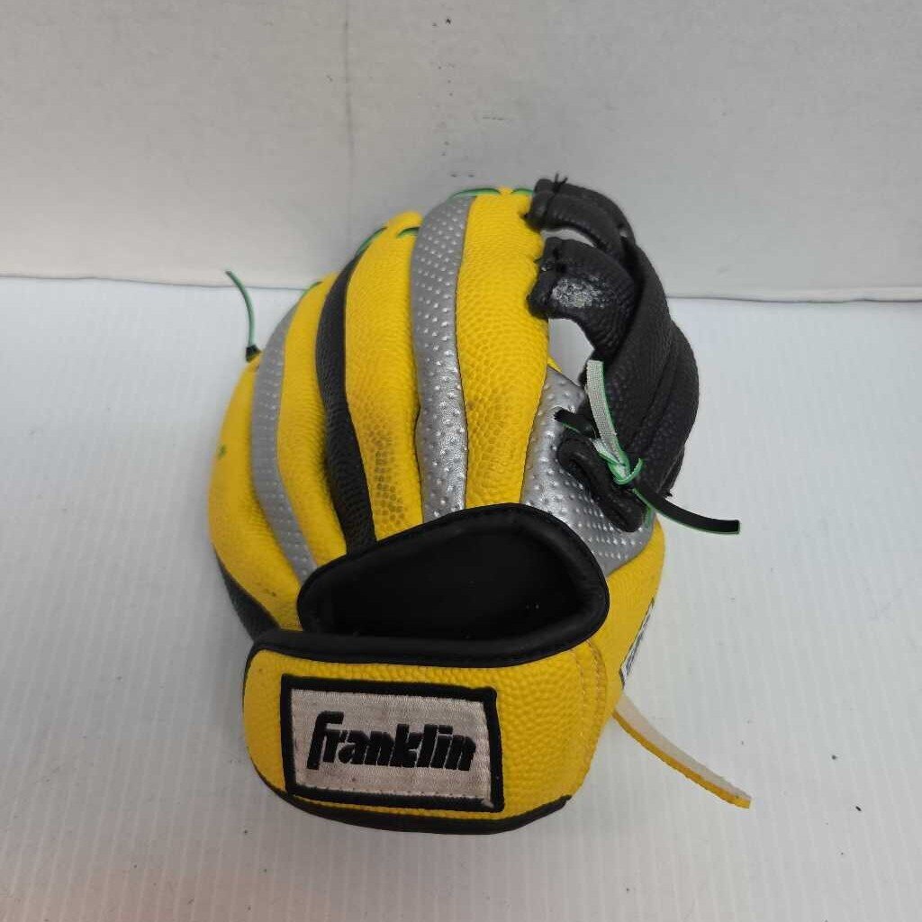 Franklin RTP 2000 T-Ball Glove Right Hand Throw Yellow/Silver/Black Size 9" Preowned
