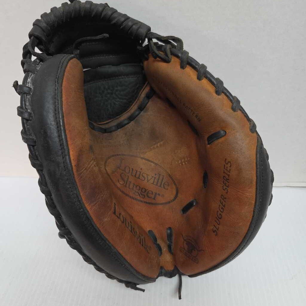 Luoisville Slugger Model LS213 Catcher's Mitt Youth Right Hand Throw Preowned