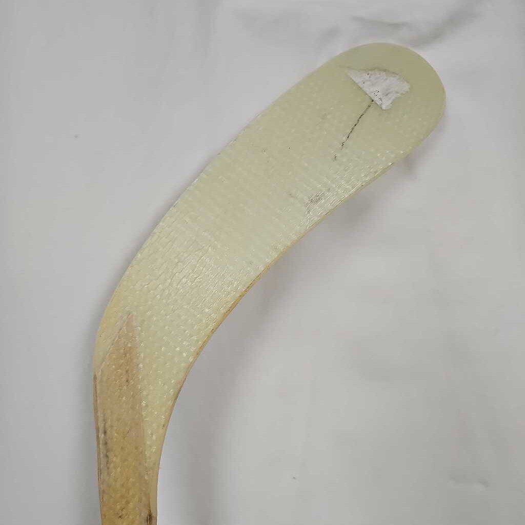 Easton ABS Youth Wood Hockey Stick | Pre-owned