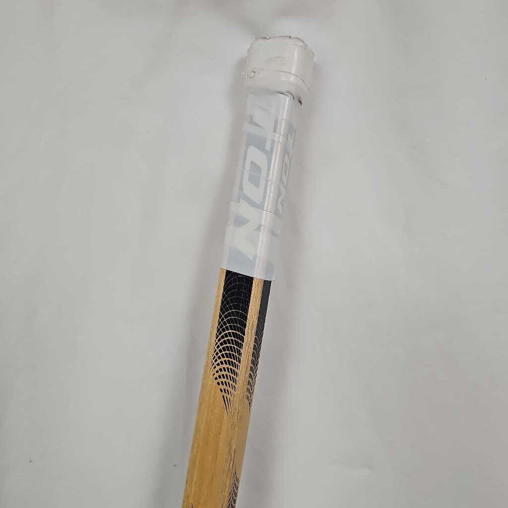 Easton ABS Youth Wood Hockey Stick | Pre-owned