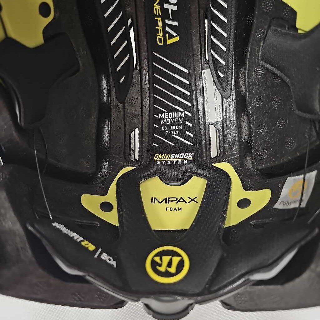 Warrior FatBoy Alpha One Pro Box Lacrosse Helmet | Used | Medium