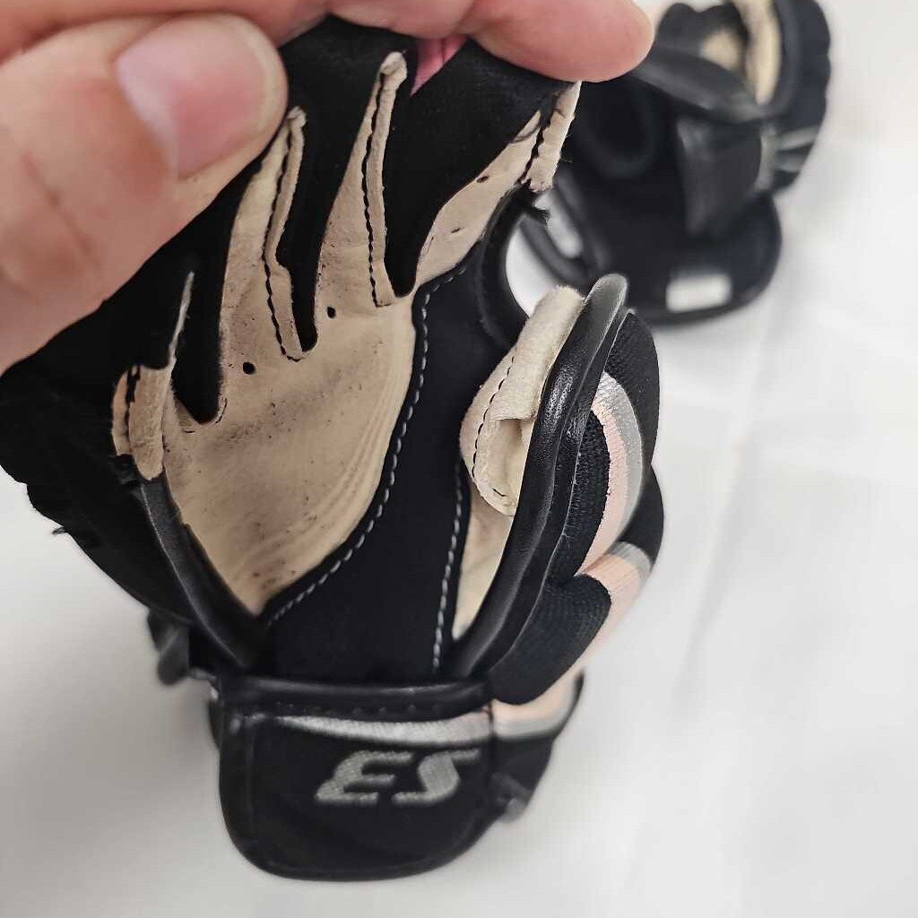 Easton Stealth S3 Youth Hockey Gloves | Used | 8"