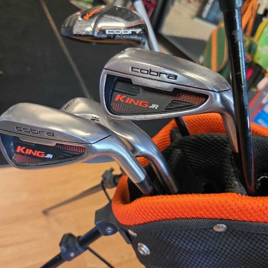 Cobra King Jr Golf Set Right Hand 7 Club Set With Bag Preowned