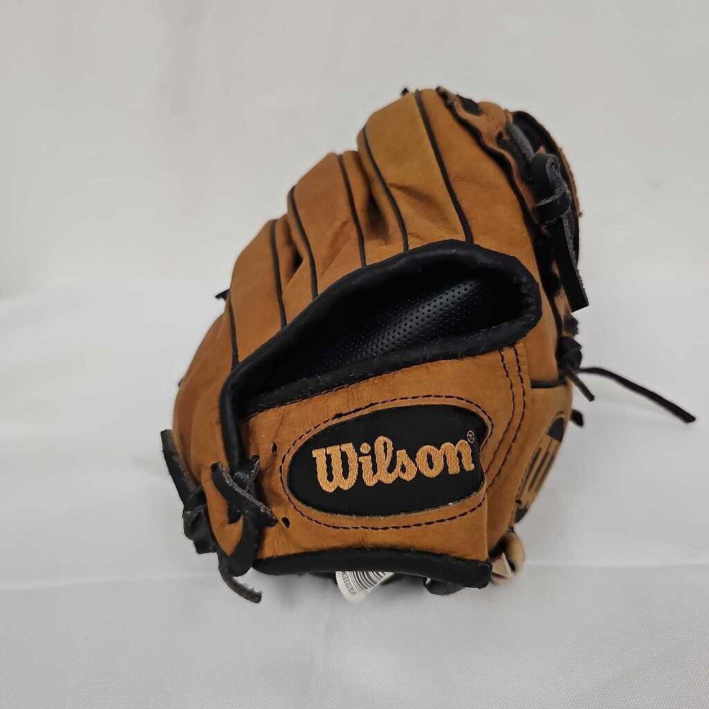 Wilson A300 Youth Baseball Glove | Used | 10.5"