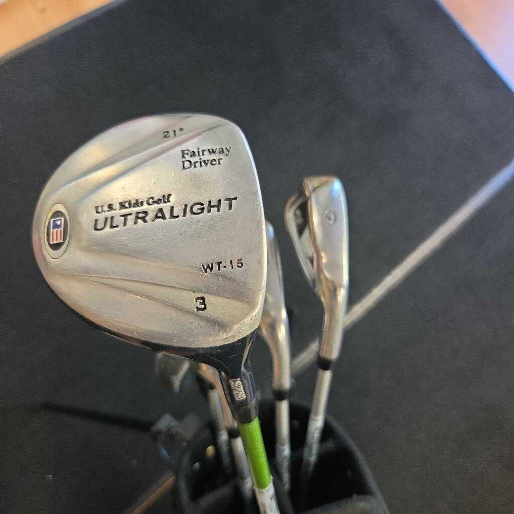 USKG WT-15 6 Club Starter Golf Set With Bag For Junior Right Handed Golfer Ages 7 - 12yrs Preowned
