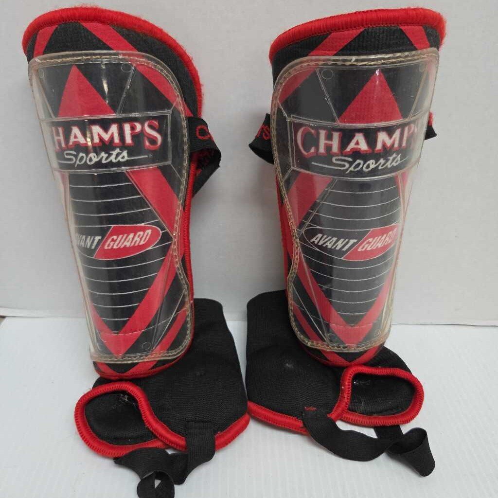 Champ Sports Soccer Shinguards Black/Red Size Adult Large Preowned