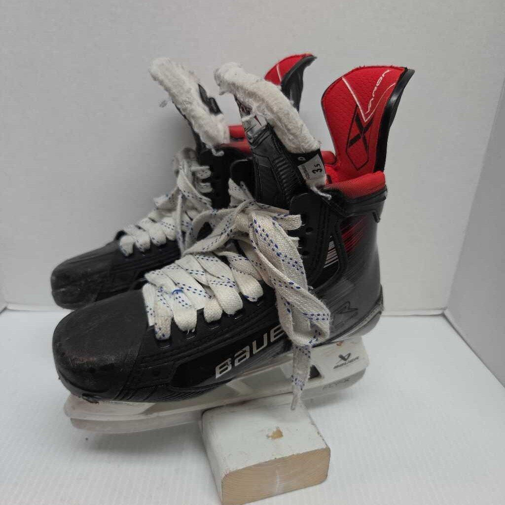 Bauer Vapor X5 Pro Hockey Skates Black/Red Size 3.5D Preowned