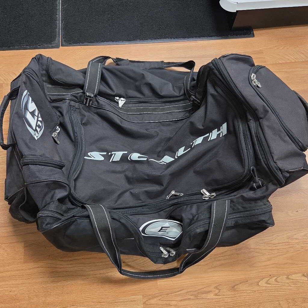 Easton Stealth Wheeled Goalie Bag Black Size 40" Preowned