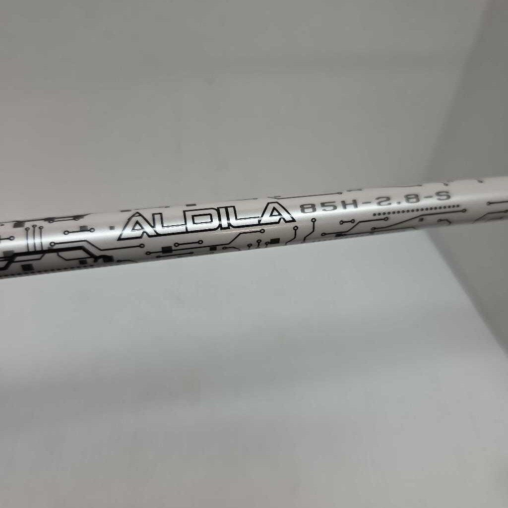 Titleist 915H 3 Hybrid 21* With 85G Stiff Flex Aldila Graph Shaft Preowned